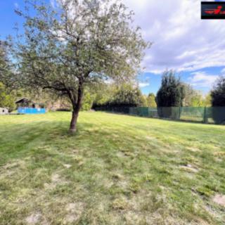 Prodej stavební parcely 1400 m² Brniště