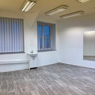 Pronájem kanceláře 27 m&sup2; Česká Lípa