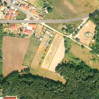 Prodej stavební parcely 2600 m&sup2; Bechlín
