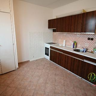 Pronájem bytu 1+1 37 m² Hradec Králové, Štefánikova