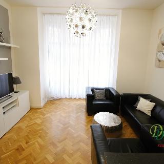 Pronájem bytu 3+kk 77 m² Praha, Jagellonská