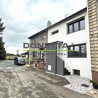 Prodej rodinného domu 121 m&sup2; Hradec Králové