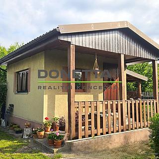 Prodej chaty 28 m&sup2; Hradec Králové