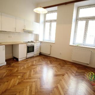 Pronájem bytu 3+kk 82 m² Praha, Tomáškova