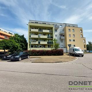 Pronájem bytu 3+kk 76 m&sup2; Hradec Králové