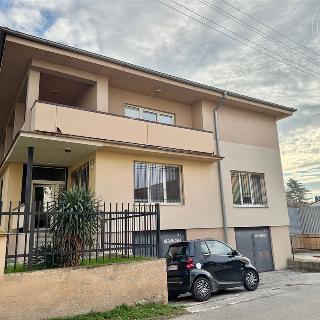 Prodej rodinného domu 175 m² na Slovensku