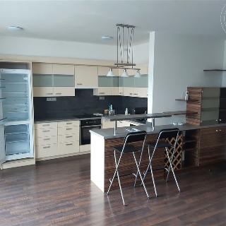 Pronájem bytu 3+kk 72 m² Brno, Podveská