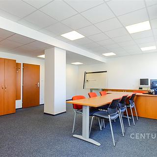 Pronájem kanceláře 320 m&sup2; Brno