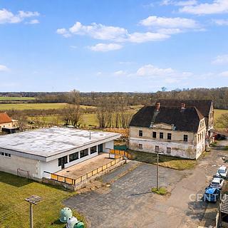 Prodej rodinného domu 2133 m&sup2; Přítluky