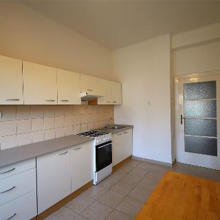 Pronájem bytu 3+1 74 m² Brno, Merhautova