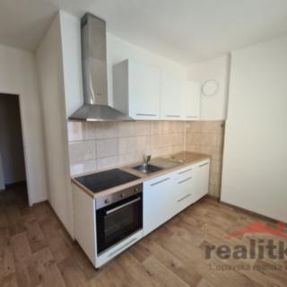 Pronájem bytu 2+1 56 m² Opava