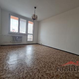 Pronájem bytu 2+1 61 m² Opava, Hlavní