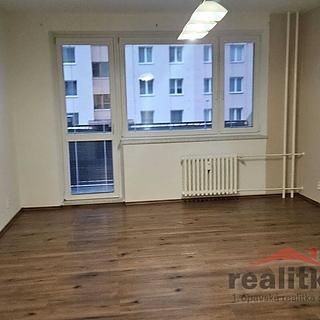 Pronájem bytu 2+1 58 m&sup2; Opava