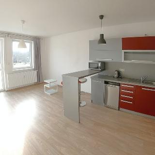 Pronájem bytu 2+kk 50 m² Tlučná, Pod Krimichem