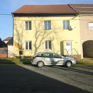 Prodej rodinného domu 290 m&sup2; Všeruby