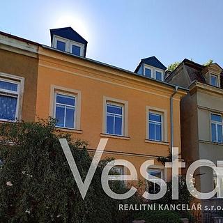 Pronájem bytu 2+kk 50 m&sup2; Děčín