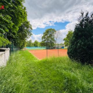 Prodej komerčního pozemku 5 647 m² Slavkov u Brna