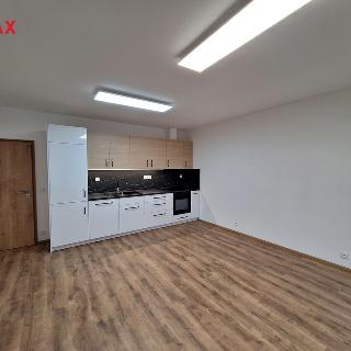 Pronájem bytu 2+kk 54 m² Vyškov, Sídliště Osvobození