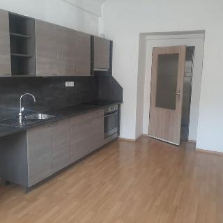 Pronájem bytu 2+1 64 m² Náchod, Kamenice