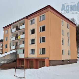 Prodej bytu 3+1 74 m² Jindřichov