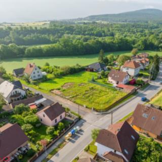 Prodej stavební parcely 682 m² Lochovice Netolice