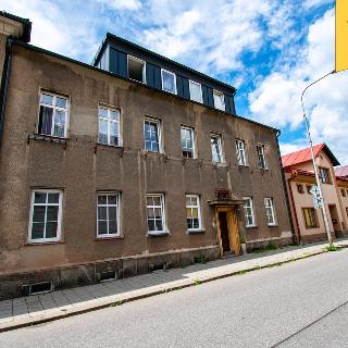 Prodej bytu 2+kk 43 m² Trutnov, Voletinská