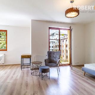 Pronájem bytu 1+kk a garsoniéry 38 m² Praha, Lindleyova