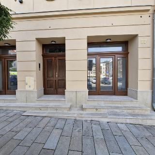 Pronájem obchodu 30 m² Olomouc, Dolní náměstí