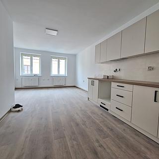 Pronájem bytu 2+kk 56 m&sup2; Olomouc
