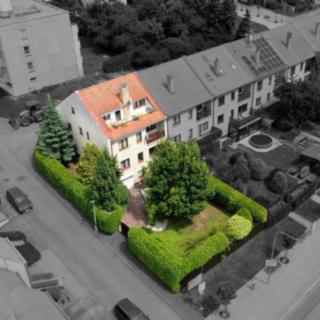 Prodej rodinného domu 338 m&sup2; Hluboká nad Vltavou