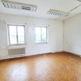 Pronájem skladu 32 m² Zákolany