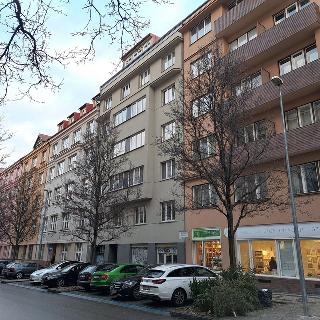 Pronájem bytu 2+kk 43 m² Praha, Eliášova