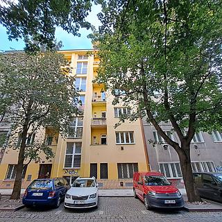 Prodej bytu 1+kk, garsoniery 31 m&sup2; Praha