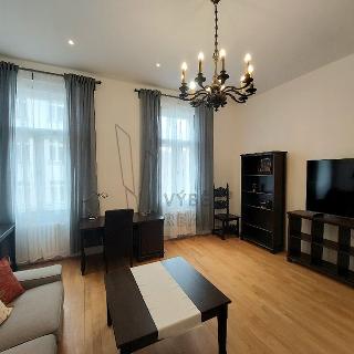 Pronájem bytu 2+1 82 m² Praha, Biskupská