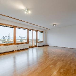 Pronájem rodinného domu 270 m² Praha, Zdíkovská