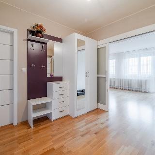 Prodej bytu 4+kk 82 m² Praha, Na moklině