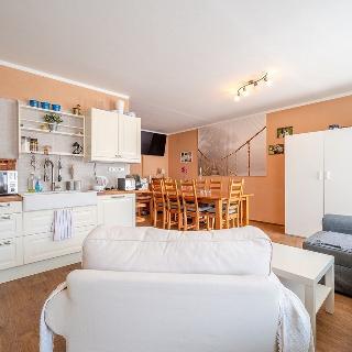 Prodej bytu 3+kk 75 m² Praha, Litvínovská