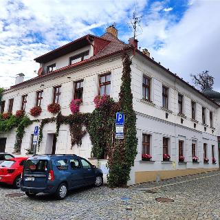 Pronájem bytu 2+1 53 m² Jindřichův Hradec, Na Hradbách