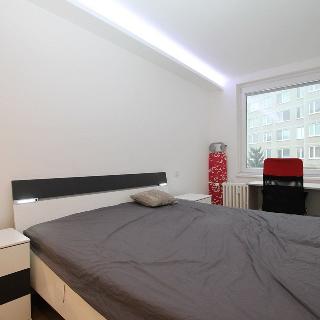 Prodej bytu 4+1 97 m² Praha