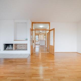 Pronájem rodinného domu 270 m² Praha, Zdíkovská