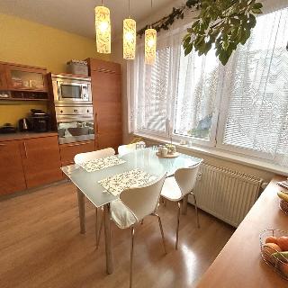 Pronájem bytu 3+1 81 m² České Budějovice, Plzeňská