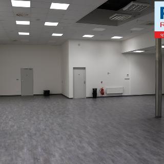 Pronájem obchodu 277 m² Liberec, nám. Soukenné