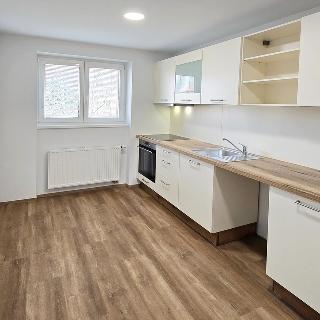 Pronájem bytu 2+1 55 m² Turnov, Nádražní