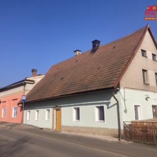 Prodej rodinného domu 460 m² Hejtmánkovice