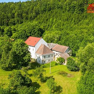 Prodej hotelu, penzionu 970 m² Chvalkovice