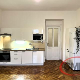 Pronájem bytu 2+kk 56 m² Praha, Komunardů