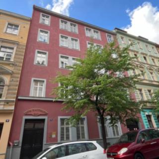 Pronájem kanceláře 74 m² Praha, Belgická