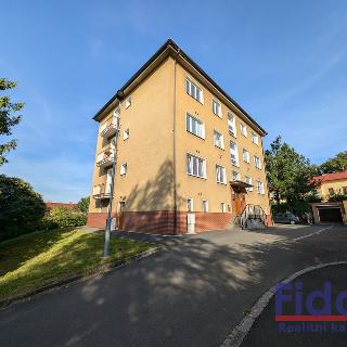 Pronájem bytu 3+1 82 m² Klatovy, Školní