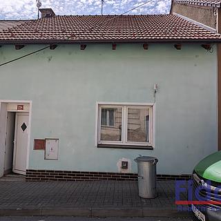 Prodej rodinného domu 100 m&sup2; Beroun