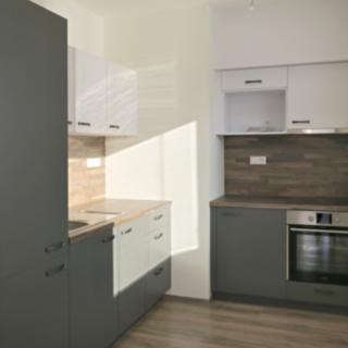 Pronájem bytu 1+kk, garsoniery 33 m² Brno